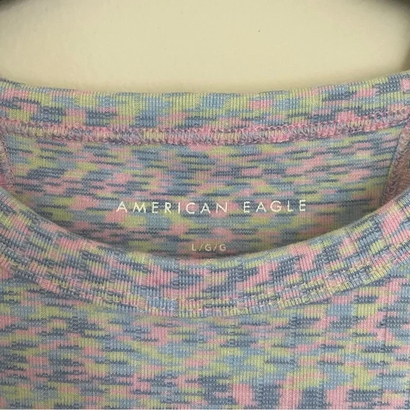 NWT American Eagle Large Pastel Multicolored High-Neck Cropped Tank - Picture 2 of 5